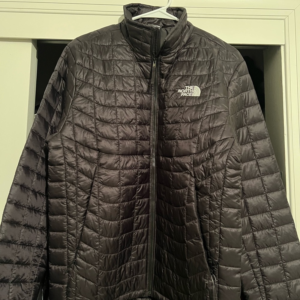 North face men’s black eco ball jacket NWT men’s medium